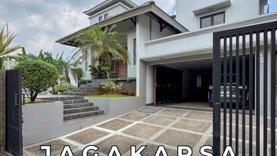 Rumah Mewah 5 BR Siap huni Lokasi Dalam Komplek Jagakarsa Jakarta Selatan