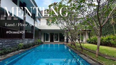 Disewakan Segera Rumah Cantik dengan Lahan Luas 1360 m2 Kawasan Menteng