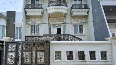 Penawaran Eksklusif, rumah Prestisius di Cengkareng, Jakarta Barat, LB 440m²