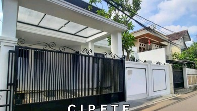 Jual Rumah Cantik LT 171 m2 di Cipete, Jakarta Selatan