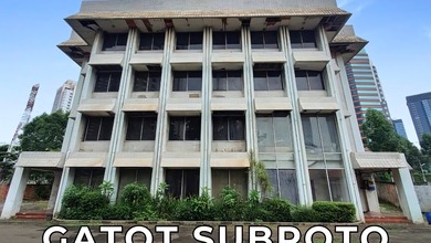 Gedung Lama 4 Lantai Lokasi Strategis Gatot Subroto Jakarta Selatan