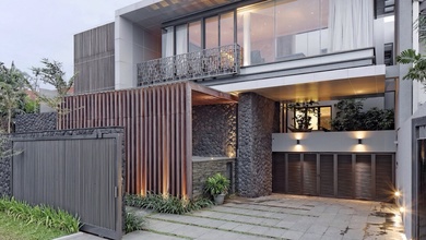 Rumah Prestisius di Kawasan Senayan, Jakarta Selatan, LB 800m², Harga 55 Miliar