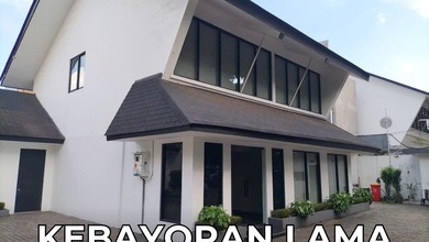 Rumah Kantor Newly Renovated 2 Lantai Premium Area Pakubuwono Kebayoran lama Jakarta Selatan - Ocasa4726