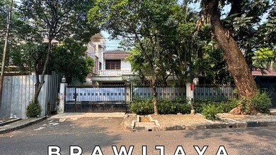 Rumah Lama Hitung Tanah Bentuk Tanah Persegi Lokasi Elite Jl. Brawijaya Kebayoran Baru