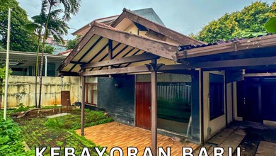 Jual Rumah Bagus Luas 275 m2 area Kebayoran Baru, Jakarta Selatan
