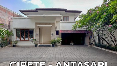 Hunian Elegan di Cipete, Jakarta Selatan, 4 Kamar Tidur, LT 1084m²