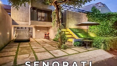 Penawaran Eksklusif, rumah Prestisius di Kebayoran Baru, Jakarta Selatan, LB 200m²