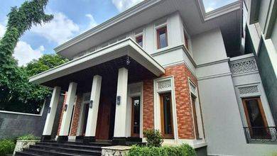 Rumah modern dengan Luas 1600 m2 di Menteng, Jakarta Pusat
