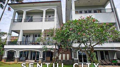 FOR SALE SENTUL CITY CLUSTER NORTHRIDGE LUXURIOUS MODERN CLASSIC HOUSE VIEW BUKIT HAMBALANG