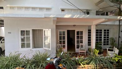 Penawaran Eksklusif, rumah Mewah di Panglima Polim, Jakarta Selatan, LB 150m²