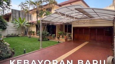 Rumah Mewah di Kebayoran Baru, Jakarta Selatan, 4 KT, LT 700m²
