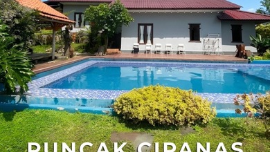 Villa 1 Lantai Punya Danau Lahan Luas Asri Siap Huni di Cipanas Bogor