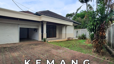 For Sale rumah Eksklusif di Kemang, Jakarta Selatan - LT 2028m²
