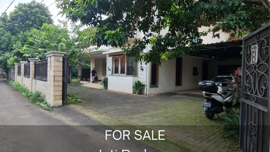 Di jual rumah jati padang pejaten jaksel