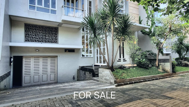 Hunian Elegan di Kemang, Jakarta Selatan, 4 KT, LT 210m²