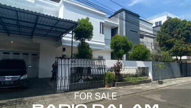 Rumah modern classic 2 rumah dalam 1 sertifikat di kebayoran baru