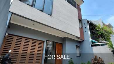 Rumah 2 lantai lingkungan asri di pondok indah jaksel