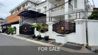Rumah Mewah di Kawasan Tebet, Jakarta Selatan, LB 500m², Harga 13,5 Miliar