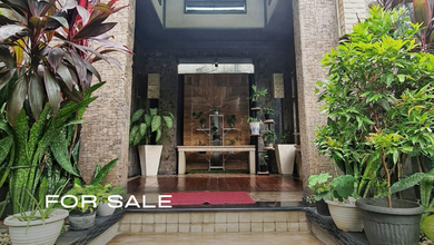 Rumah tropical garden murah di pondok indah