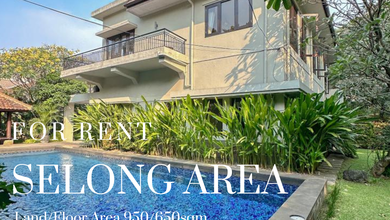 Rumah siap huni lingkungan tenang di selong area