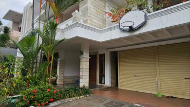 Rumah siap huni prime area di pondok indah