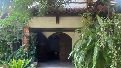 Dijual rumah Eksklusif di Jagakarsa, Jakarta Selatan - LT 1000m²