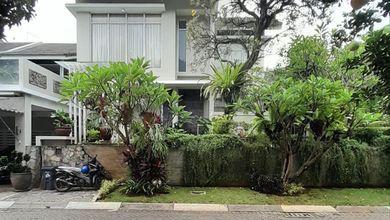 Penawaran Eksklusif, rumah Prestisius di Sektor 7-Bintaro, Tangerang Selatan, LB 420m²