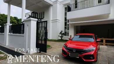 Rumah luas siap huni di menteng
