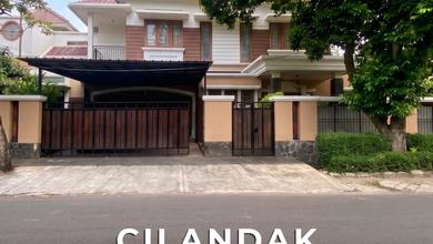 Penawaran Langka, rumah Prestisius di Cilandak, Jakarta Selatan, LB 450m²