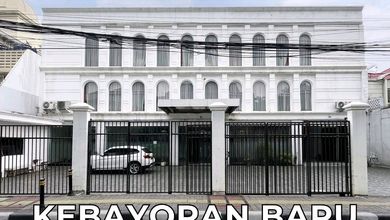 Mini Building 3 Lantai + Rooftop Lokasi Premium Di Kebayoran Baru