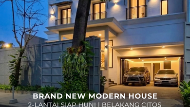 Rumah Elegan di Cilandak, Jakarta Selatan, 5 KT, LT 373m²