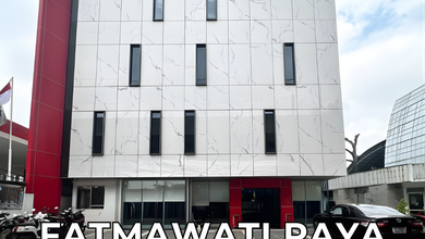 Gedung 3 Lantai + Basement Lokasi Strategis di Fatmawati Raya