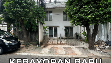 Penawaran Langka, rumah Prestisius di Kebayoran Baru, Jakarta Selatan, LB 200m²
