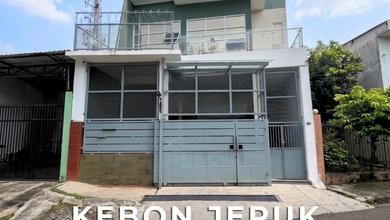 For Sale rumah Mewah di Kebon Jeruk, Jakarta Barat - LT 215m²
