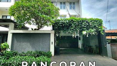 Rumah Area Luxury Pancoran, Jakarta Selatan - Harga Menarik 12,5 Miliar
