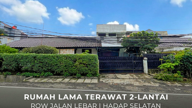 Rumah Mewah di Kemanggisan, Jakarta Barat, 4 Kamar Tidur, LT 472m²
