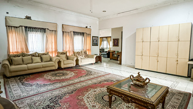 Rumah Hitung Tanah Luas 1429m di Kebayoran Baru, Jaksel