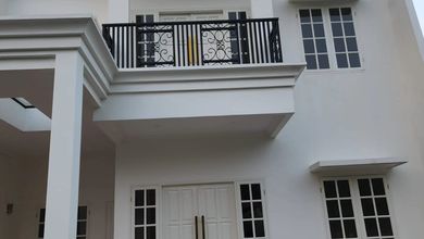 Dijual rumah Premium di Kebayoran Baru, Jakarta Selatan - LT 330m²
