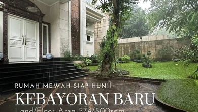Rumah di Kebayoran baru
Jakarta Selatan Bagus dan Mewah