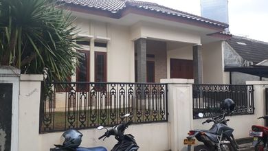 Rumah Area Premium Kebayoran Baru, Jakarta Selatan - Harga Terbaik 5,5 Miliar