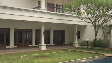 Rumah Area Luxury Kebayoran Baru, Jakarta Selatan - Harga Menarik 190 Miliar