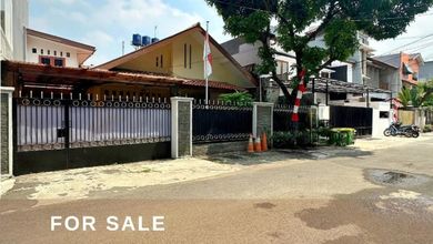 Rumah Area Luxury Kebayoran Baru, Jakarta Selatan - Harga Menarik 17,5 Miliar