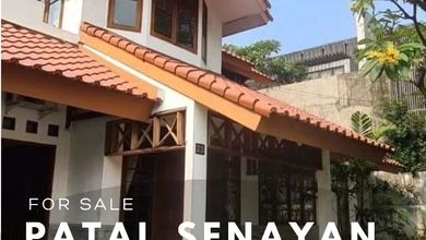 Dijual rumah Eksklusif di Patal Senayan, Jakarta Selatan - LT 689m²
