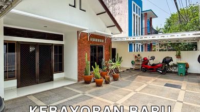 Rumah Elite di Kawasan Kebayoran Baru, Jakarta Selatan, LB 192m², Harga 16,5 Miliar