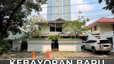 Kesempatan Eksklusif, rumah Prestisius di Kebayoran Baru, Jakarta Selatan, LB 400m²