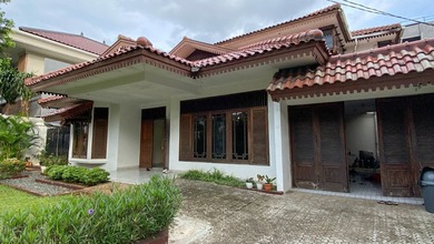 Rumah Area Premium Kebayoran Baru, Jakarta Selatan - Harga Menarik 40 Miliar