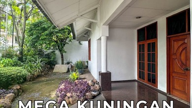 Rumah Modern area Mega Kuningan, Jakarta Selatan, Luas 430 m2