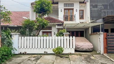 Rumah Mewah di Pondok Indah, Jakarta Selatan, 3 Kamar Tidur, LT 160m²