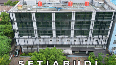 Gedung 5 Lantai + Basement Ex Hotel Lokasi Strategis di Setiabudi