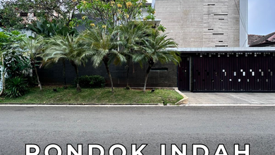 Rumah Mewah Tropis Area Eksklusif Jalan Lebar di Pondok Indah 